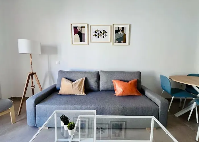 Lovely Apartment Close By City Center